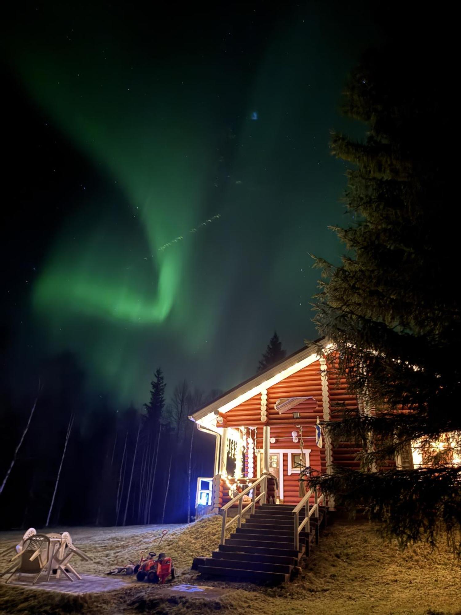 Lapin Villa Hiisi Joen Rannalla Ranua Buitenkant foto
