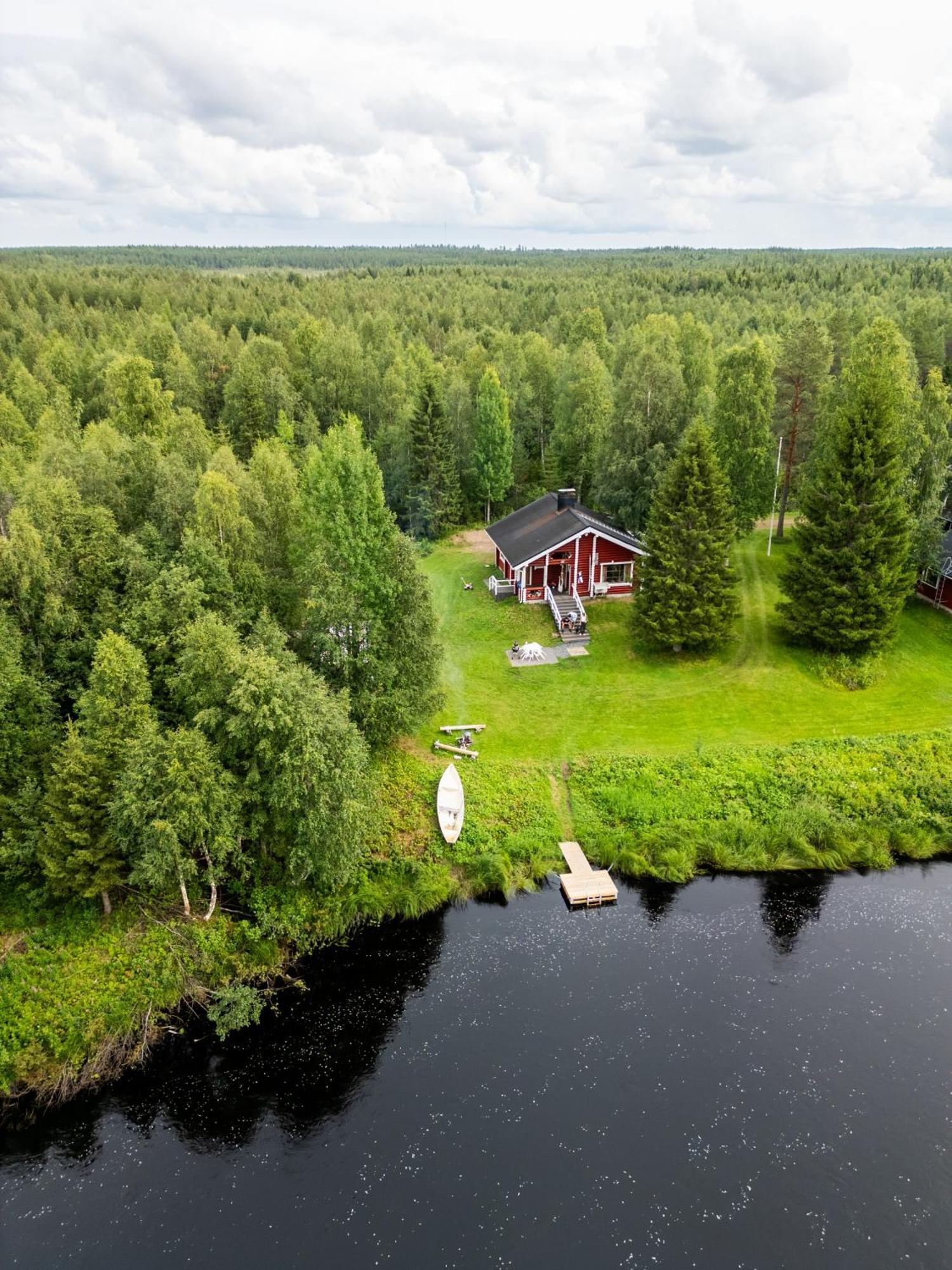 Lapin Villa Hiisi Joen Rannalla Ranua Buitenkant foto