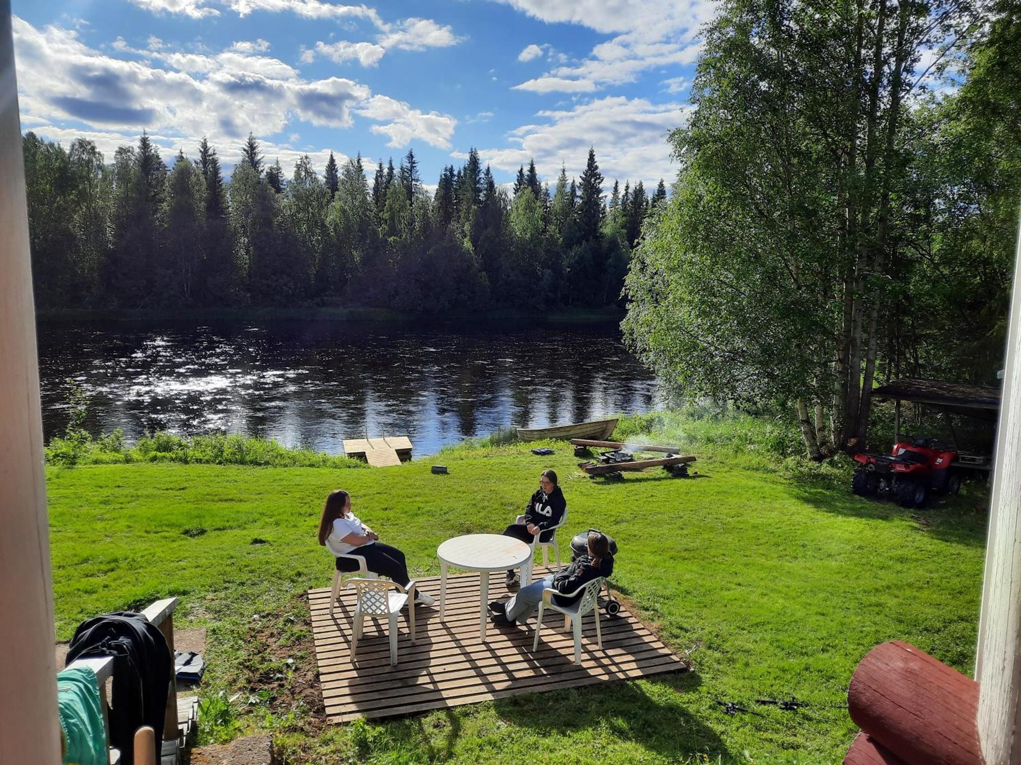 Lapin Villa Hiisi Joen Rannalla Ranua Kamer foto