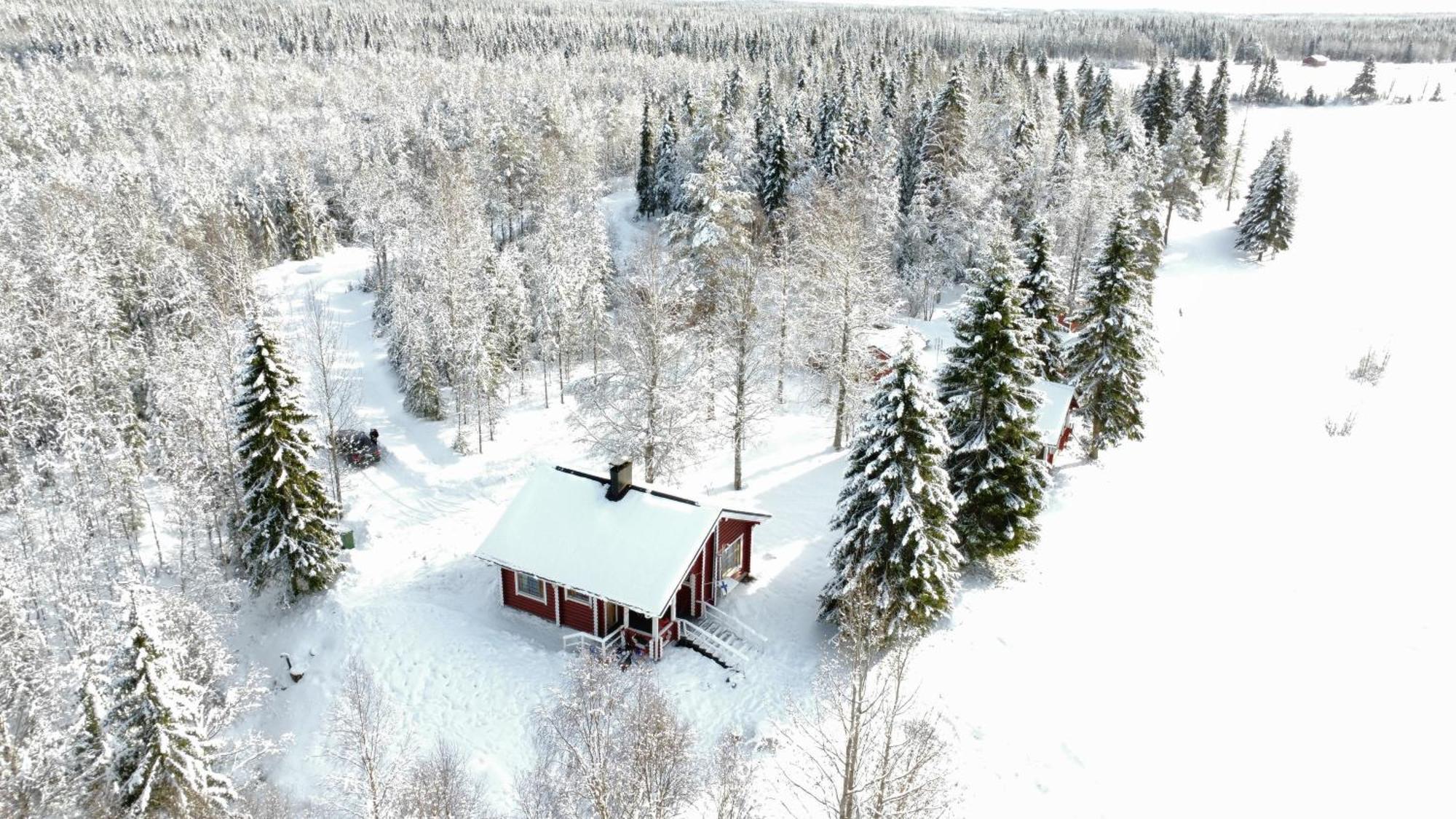 Lapin Villa Hiisi Joen Rannalla Ranua Buitenkant foto