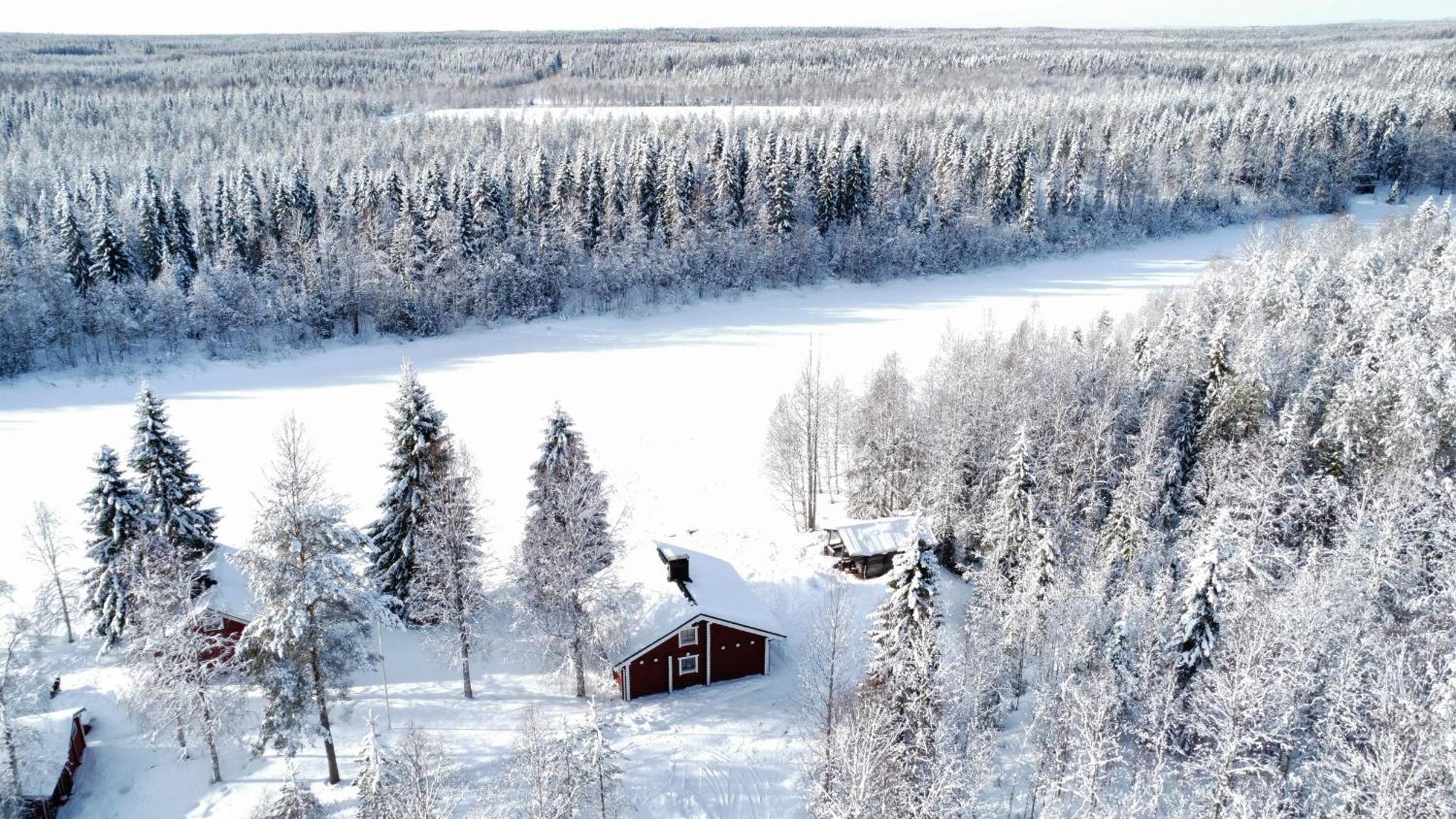 Lapin Villa Hiisi Joen Rannalla Ranua Buitenkant foto