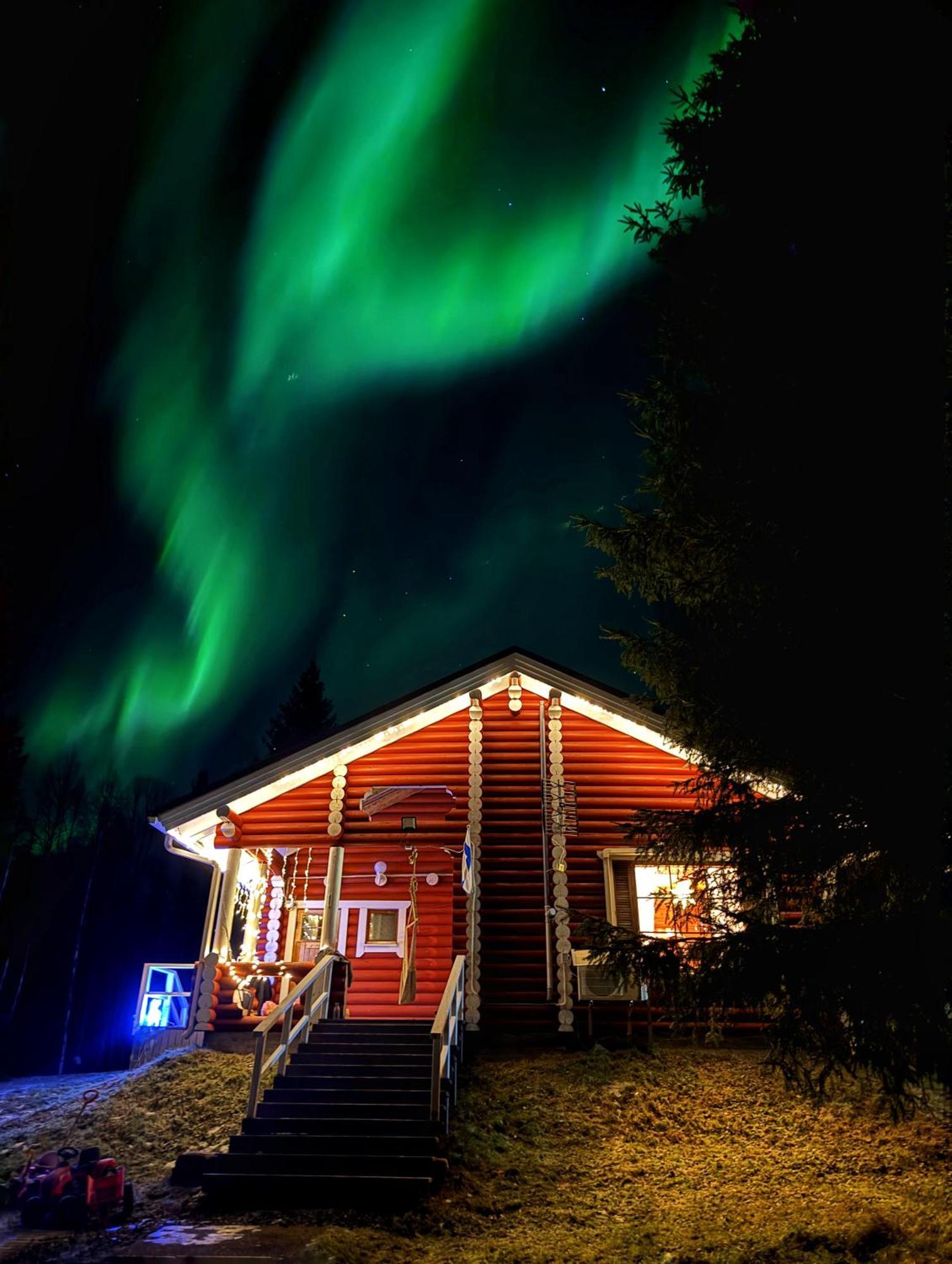 Lapin Villa Hiisi Joen Rannalla Ranua Buitenkant foto